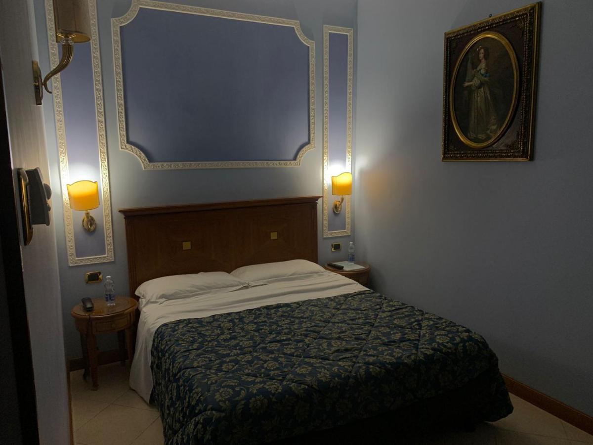 Consoli Romani Vatican Rooms Exterior photo