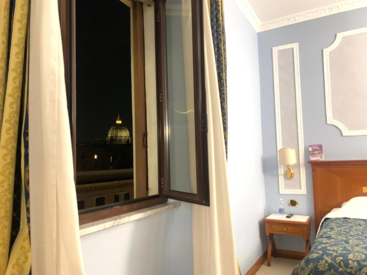 Consoli Romani Vatican Rooms Exterior photo