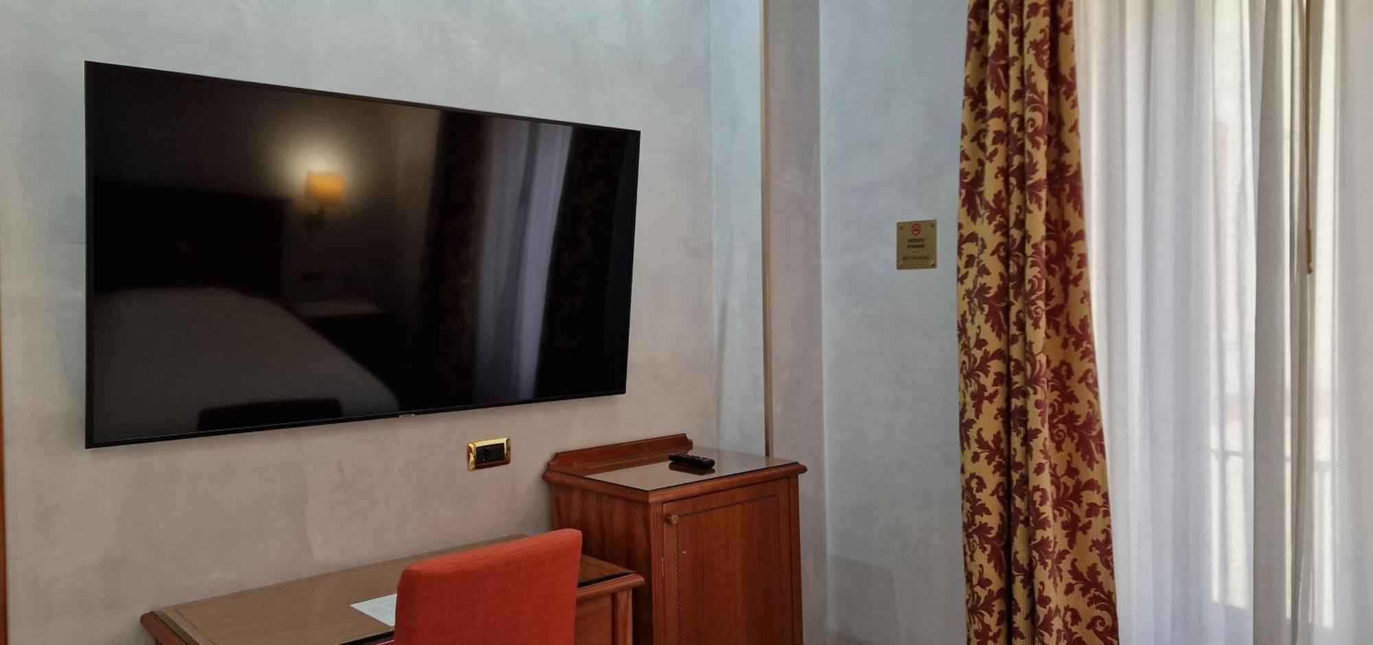 Consoli Romani Vatican Rooms Exterior photo